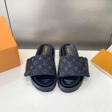 Louis Vuitton Slippers